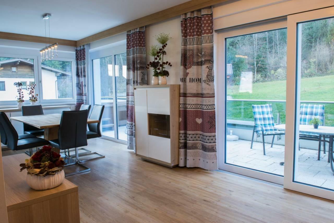 Ferienwohnung Zillertal Bacher ชลิทเทอร์ส ภายนอก รูปภาพ